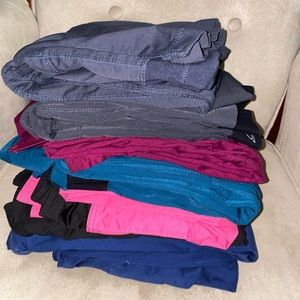 Women’s scrubs